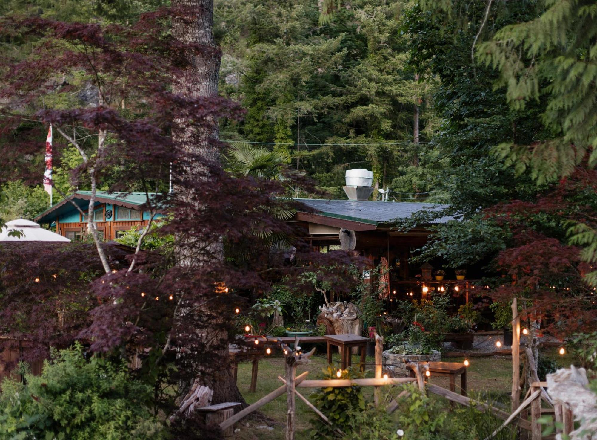Ruby Lake Resort Madeira Park Kültér fotó